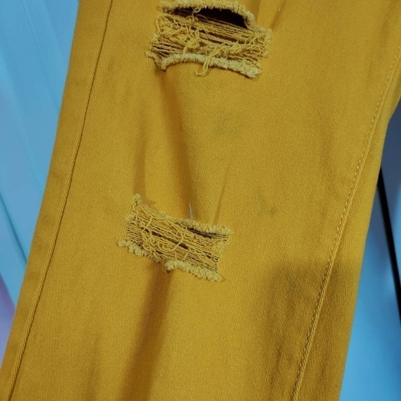 Blue Age Collection Mustard Yellow size 9 destructed skinny Jeans - Picture 7 of 8